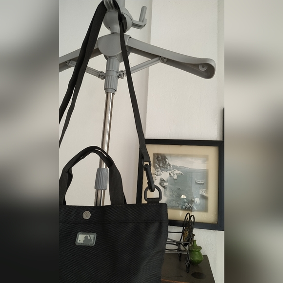 MLB Nylon Crossbody Tote bag - Picture 9 of 17